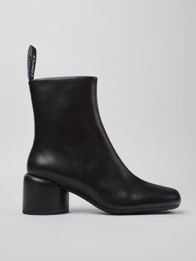 Camper Niki Black Leather Boots